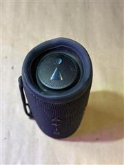 BLACK JBL FLIP 6 BLUETOOTH SPEAKER